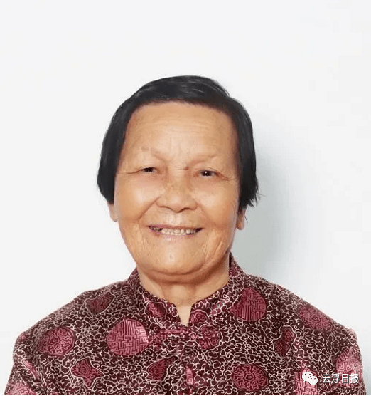 梁焕珍是广东新兴县人,1933年7月出生,温氏股份董事.