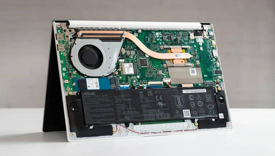 a豆14航天版测评:时尚外观下藏着一颗猛芯