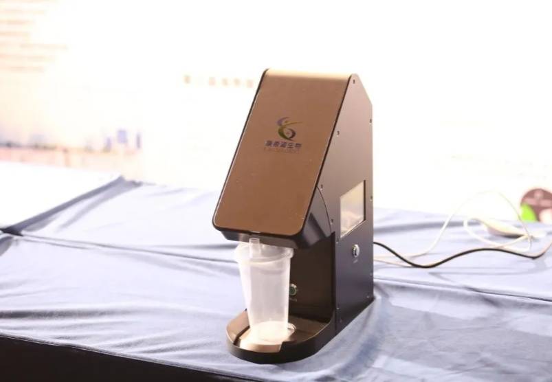 吸入式|全球首款吸入式新冠疫苗设备亮相 外形酷似奶茶杯