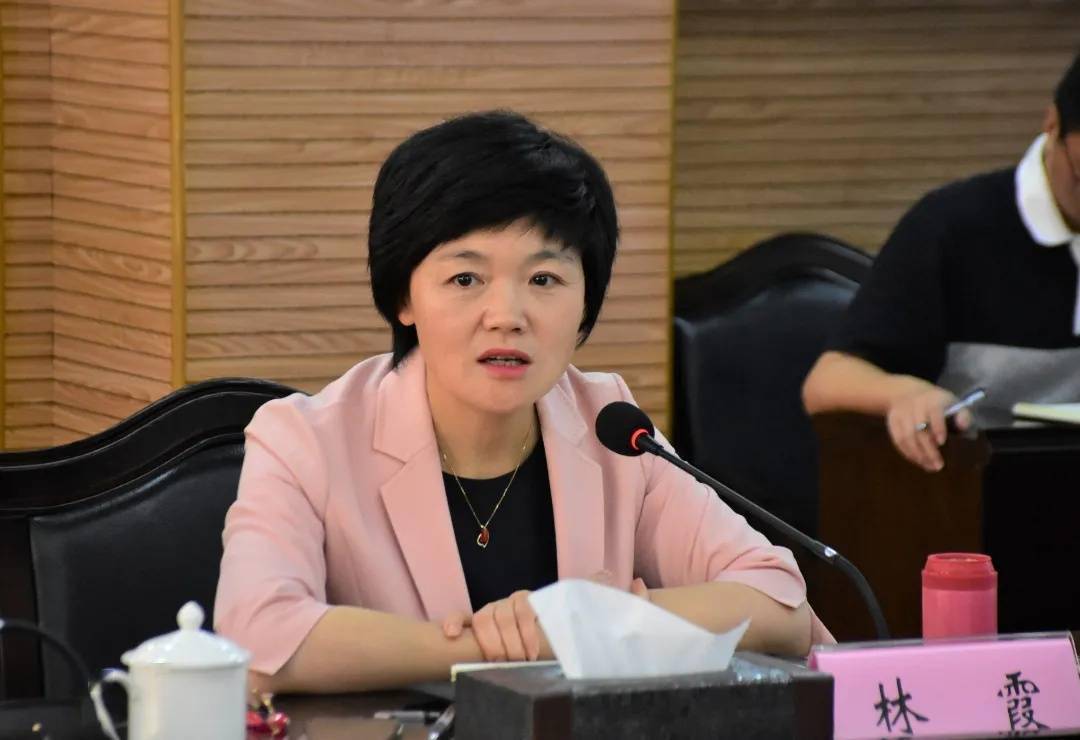 洞头区委书记林霞主持召开"大干破难季"重点招商产业座谈会