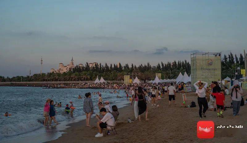 首日近万人次参与 海南沙滩运动嘉年华海口城市站玩很“嗨”