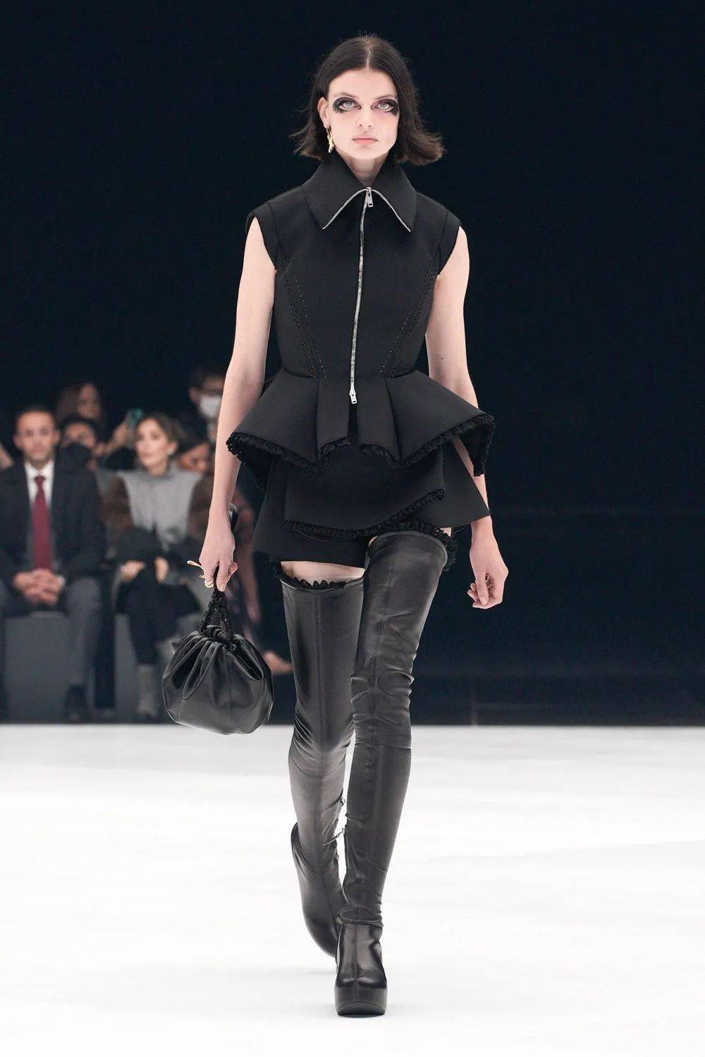 成衣 【秀场】Givenchy 2022 春季成衣时装秀