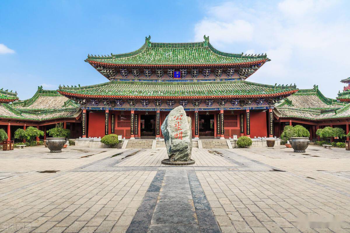 戒石碑·公生明·土地祠