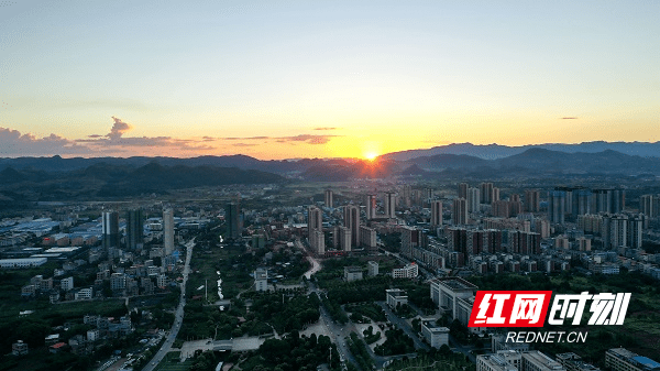 新田县|湖南新田：最美不过夕阳红