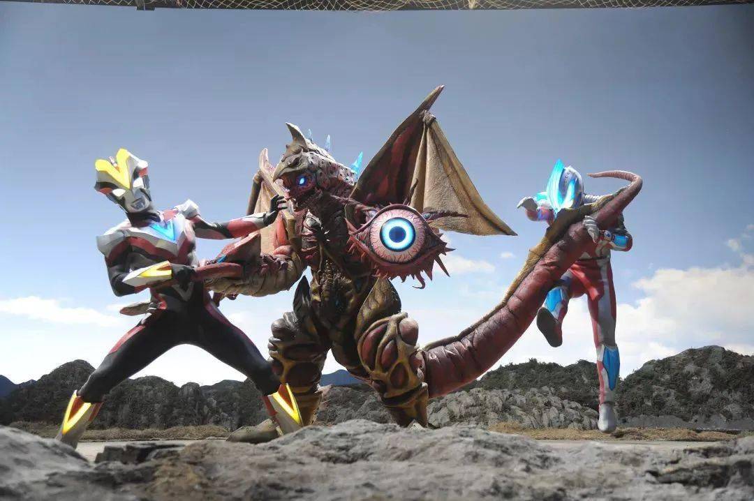 10月10日来江西艺术中心和父与子奥特曼一起粉碎阴谋共同守护正义