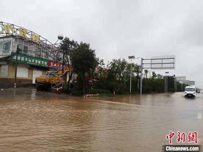直击山西乌马河漫堤救援现场