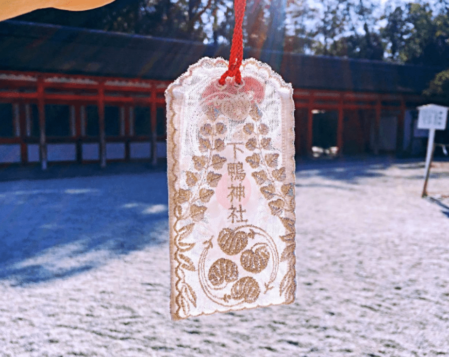 境內的相生社及河合神社,也有很多年輕女子來求籤,就是希望自己能夠