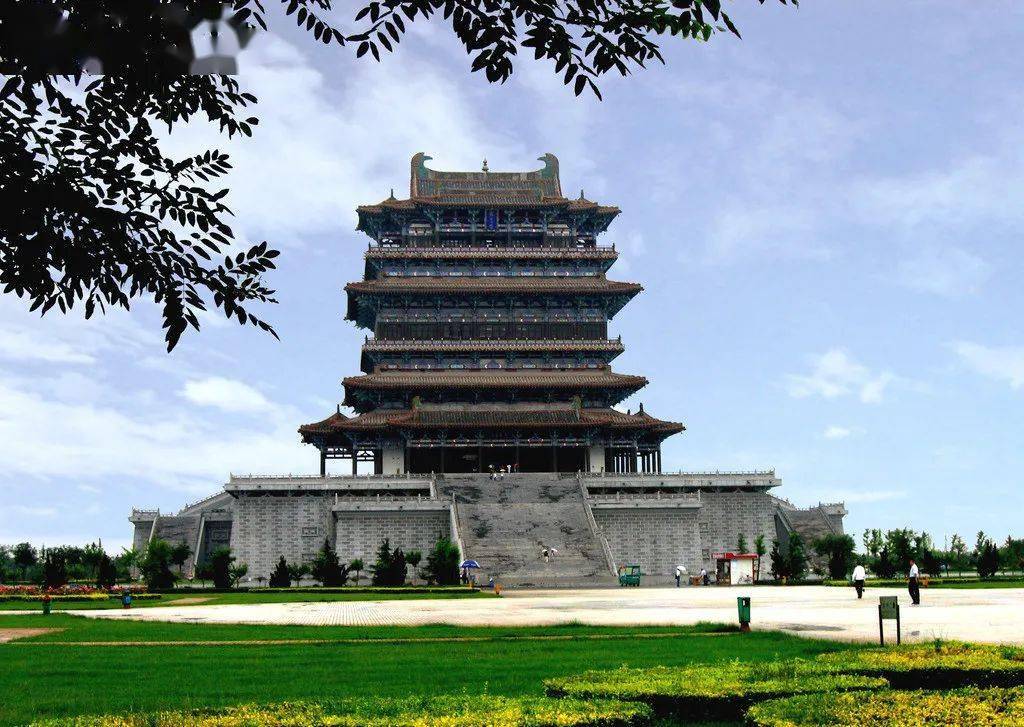 登鹳雀楼唐 · 王之涣白日依山尽,黄河入海流.欲穷千里目,更上一层楼.