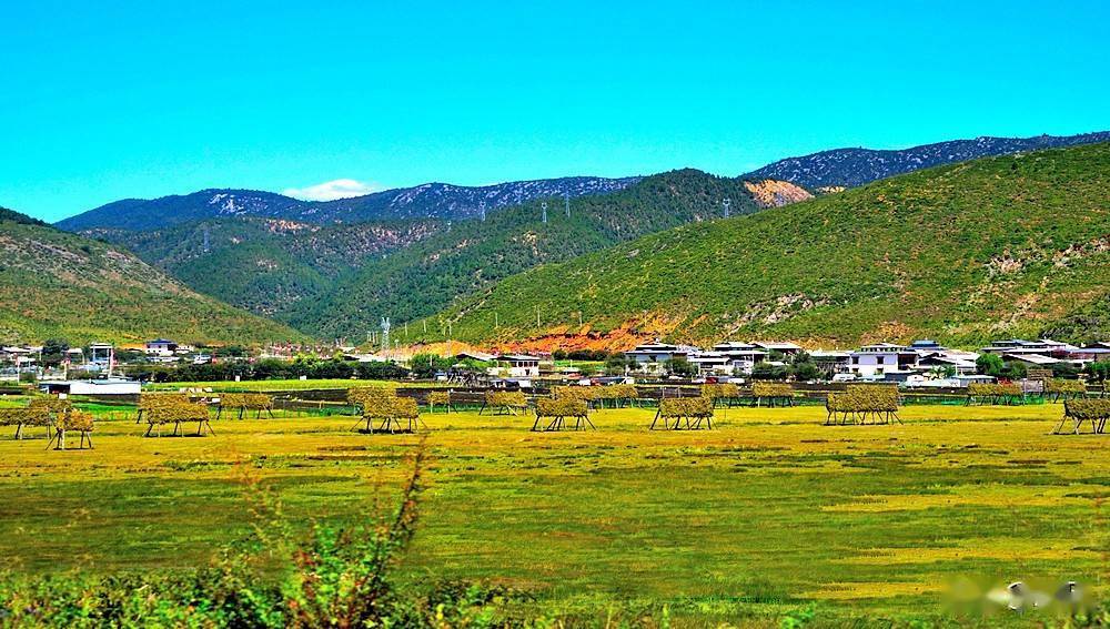 翻越海拔4292米的白马雪山垭口 观绝美双u型峡谷 草原