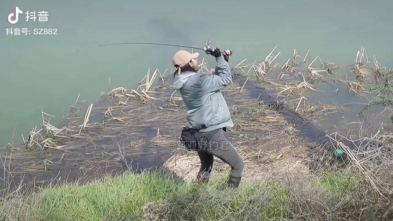韩国路亚女钓手路亚女钓手安贞恩户外钓鱼