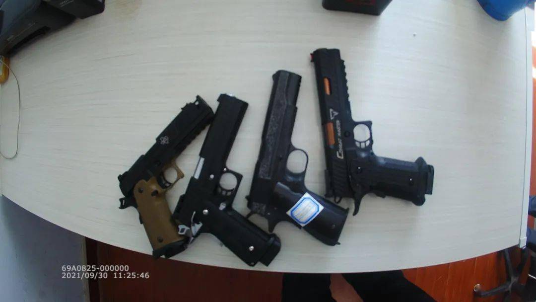 衡水2男子在家里藏枪9旬老人摔伤动弹不得水都过路面了衡水多路段断交