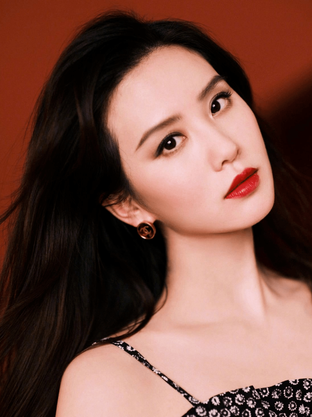 什么 仙女风out！2021爆火的“恶女风”才真的又飒又迷人！