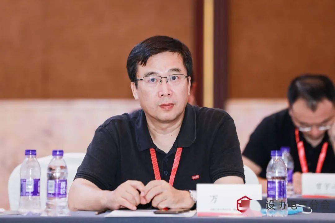 张伟王苏阳吕丽朱文晓张辉邵波徐华李俊民李蔚杨德才陈众励郭晓岩