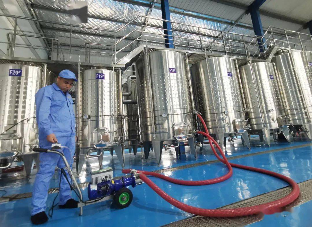 据该区工信局局长郭红杰介绍,今年湖滨区实施"三大