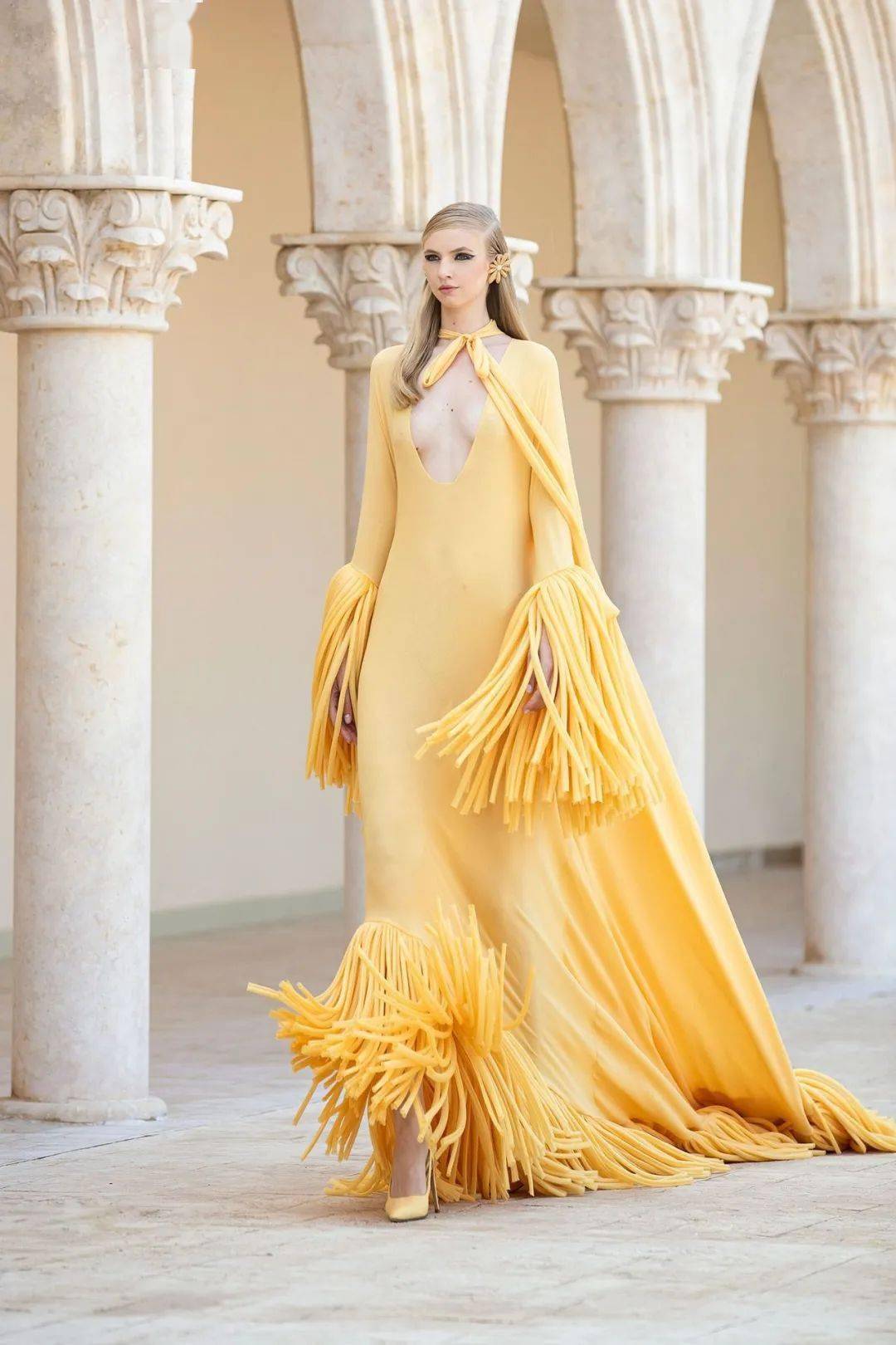 公众 礼服-Georges Hobeika 2021-22 秋冬高级定制时装秀（仙气飘飘）