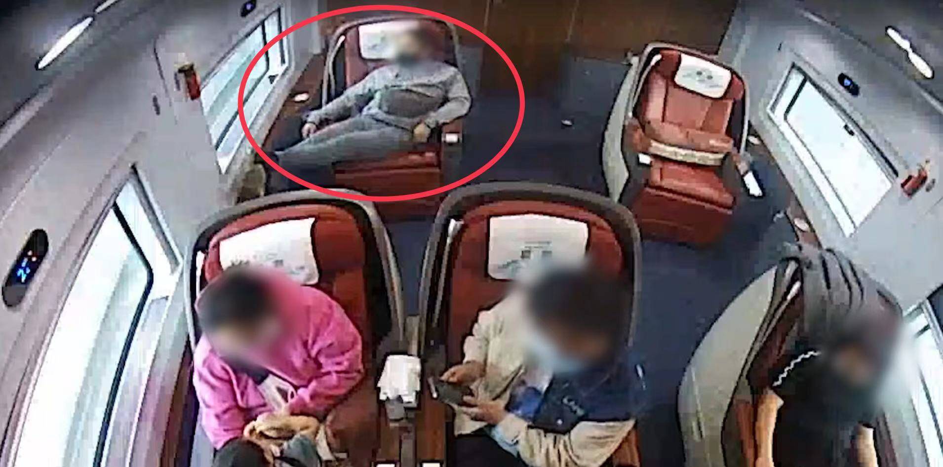 男子在高铁上越席占座,辱骂列车员,因涉嫌寻衅滋事被行政拘留_袁某