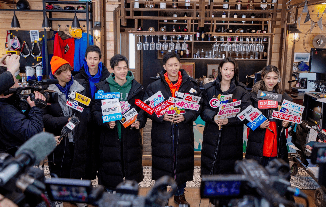 尹昉,郎月婷领衔主演;颜卓灵,刘显达,董畅,本杰明主演;关海龙,石兆琪