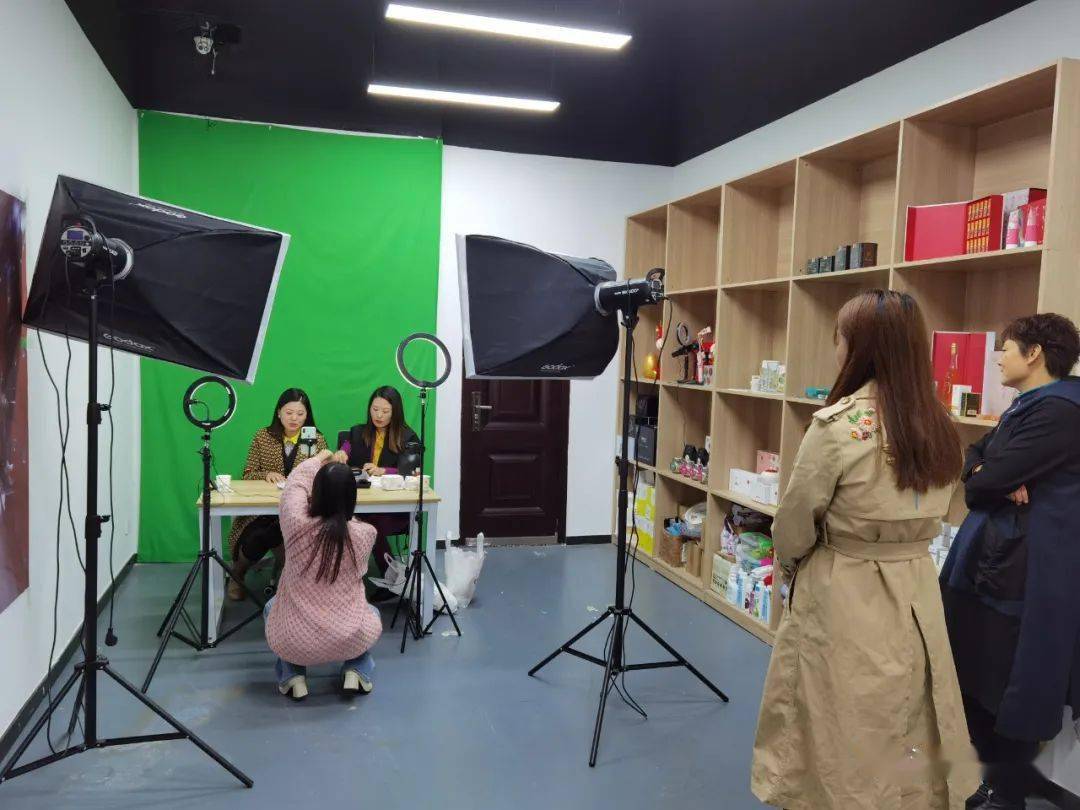 【她活动】洛阳组队参加全省电商"巧媳妇" 直播带货大赛 欢迎各界围观