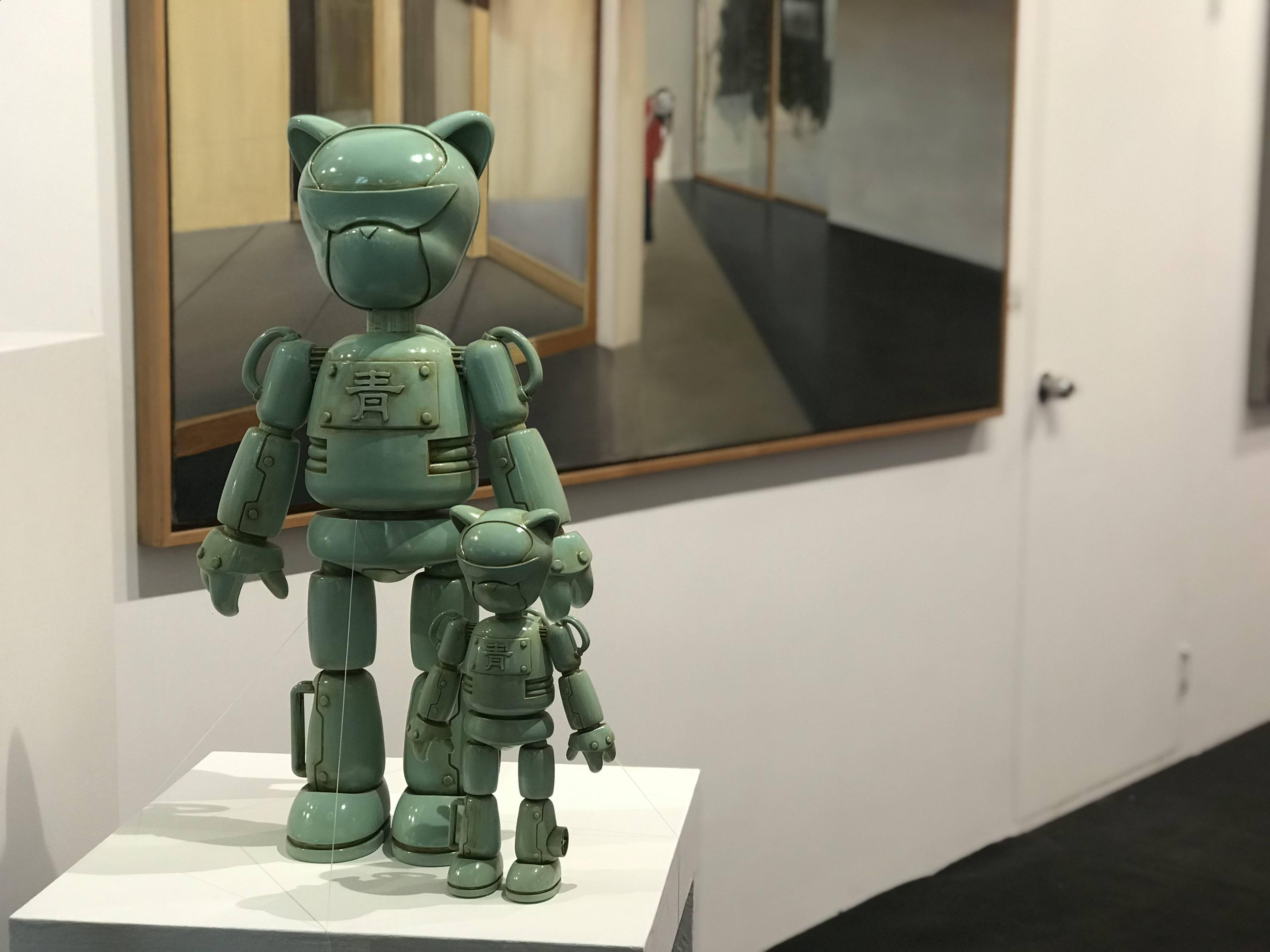 周杰伦|逛展｜草间弥生画作、方文山与周杰伦联名公仔，这届艺博会看点多