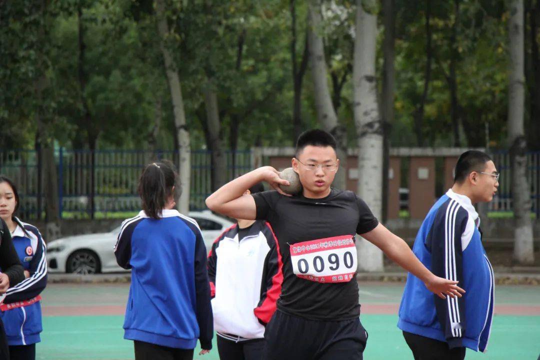 广饶一中艺体中心举行2021年秋季运动会