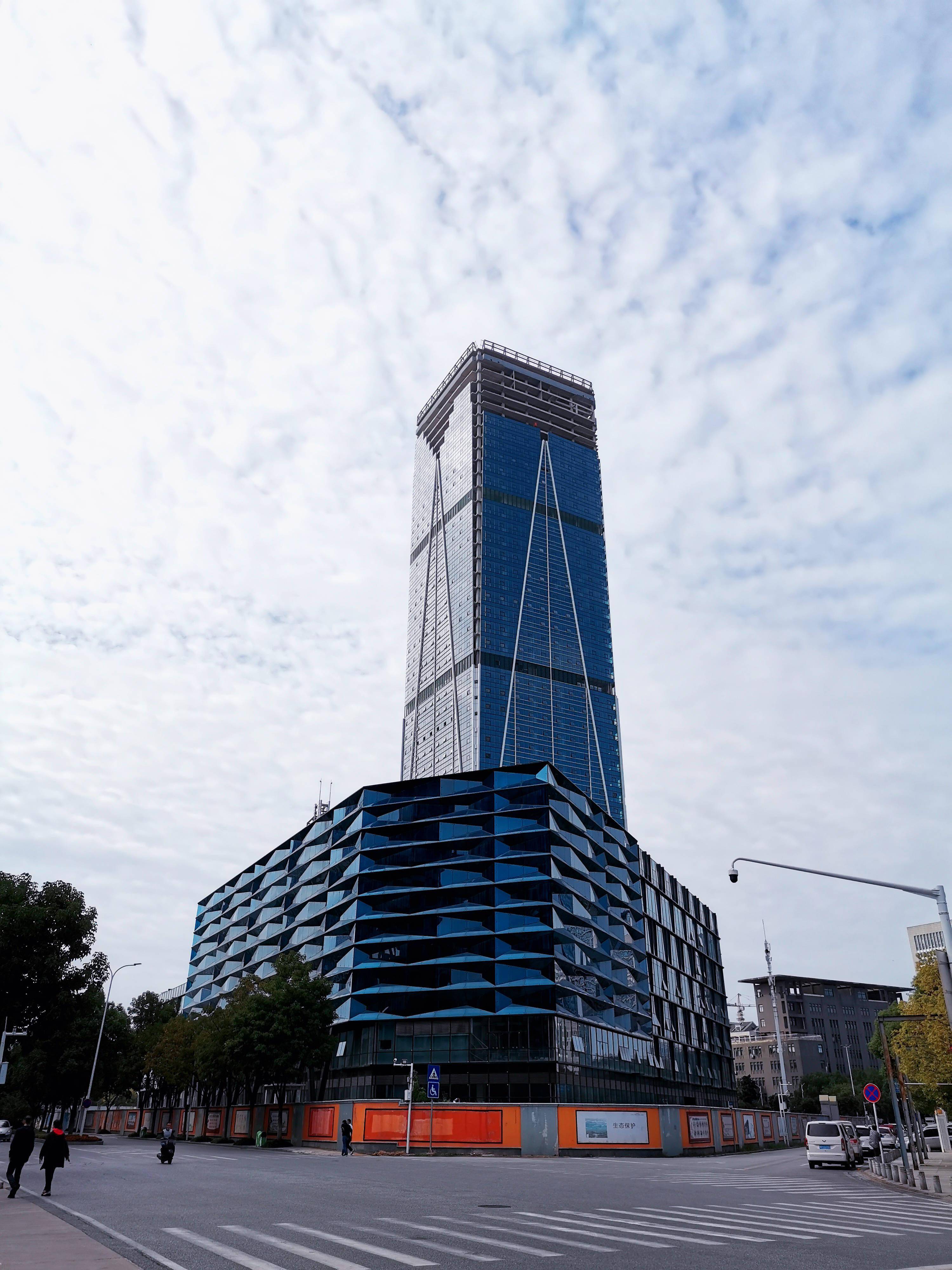 倒计时78天 | 2021武汉商业下半场,有掐点,有逾期,有惊喜._金银湖