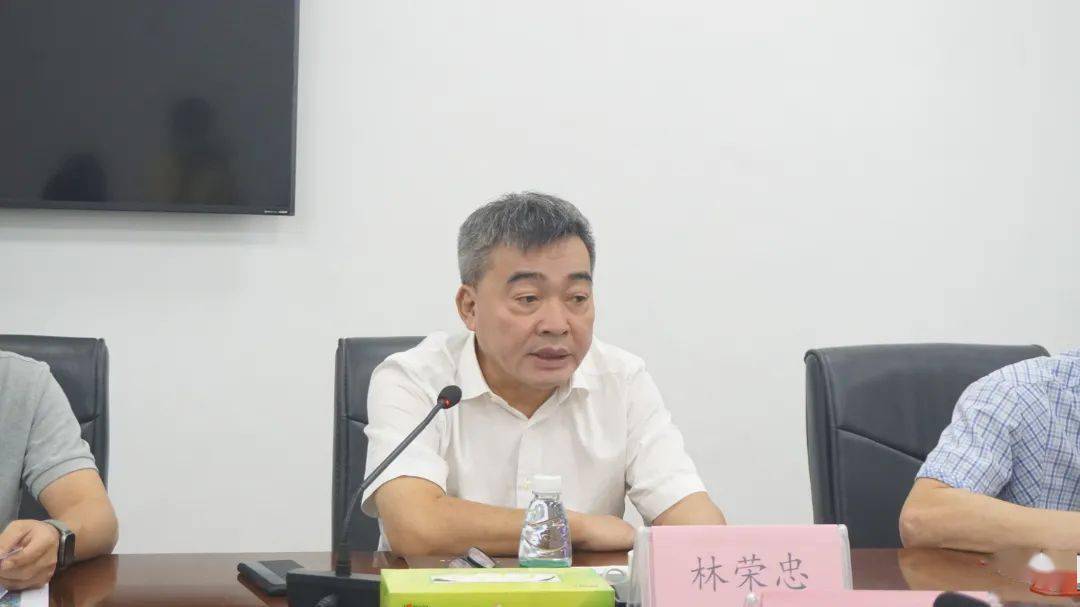 解难题促进度南安市委主要领导带队到石井镇重点项目现场办公