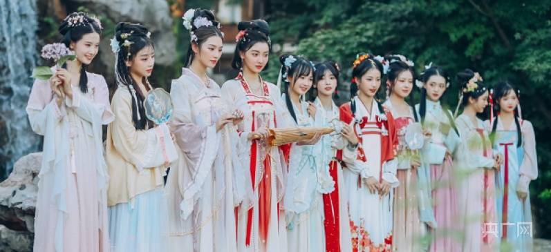 传统2021国风大典落幕 一众明星艺人助力传统文化传承