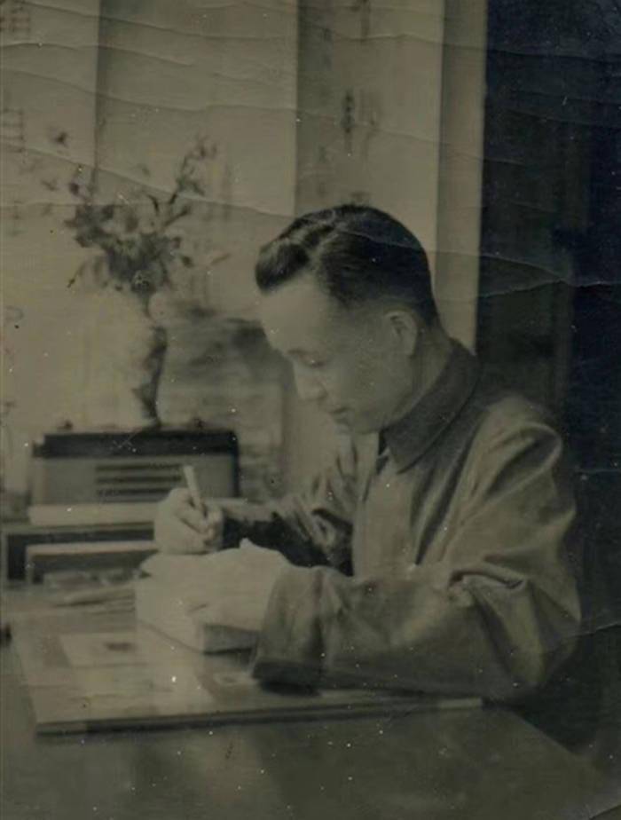 徐秉方|非遗寻访|“刀竹人生”徐秉方：苍枝新篁，满幅烟云