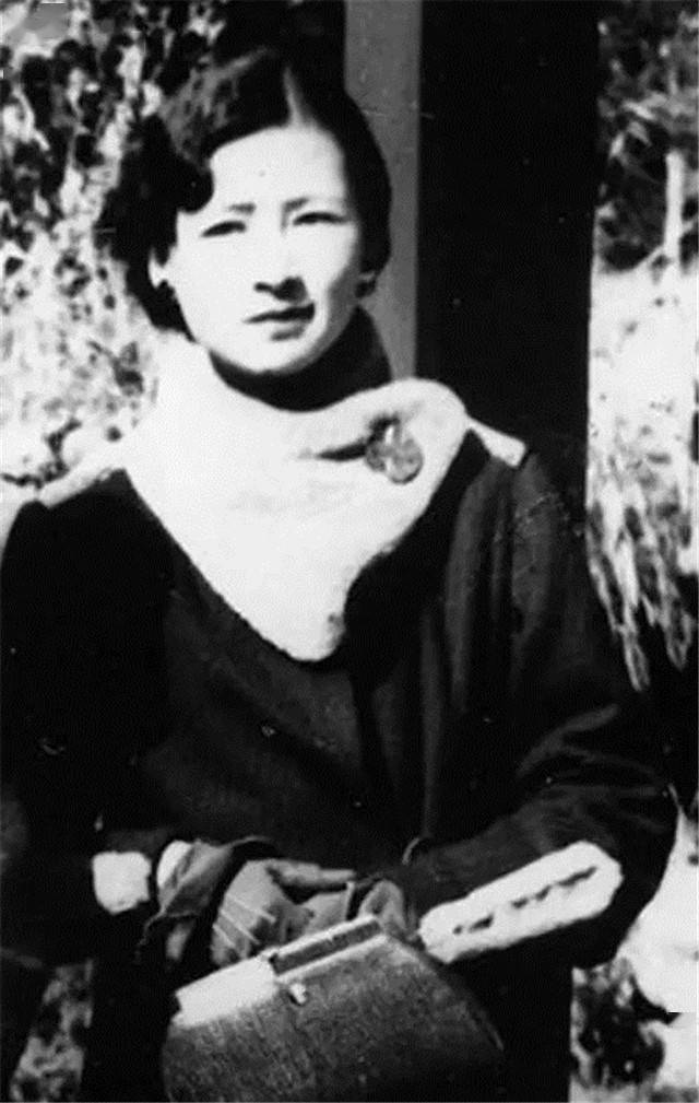 林徽因病重梁思成每日在床边照顾后娶二妻林洙却拿来当保姆