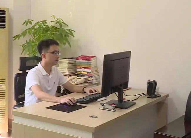 政协委员风采叶学明心存为民情怀践行责任担当