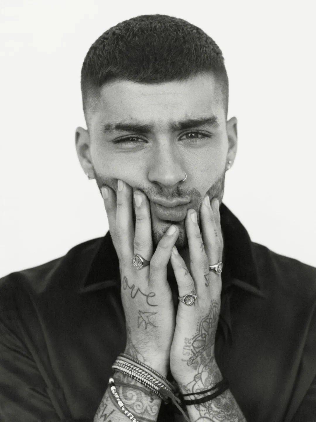 zayn 再次纹身,上瘾了!_zayn