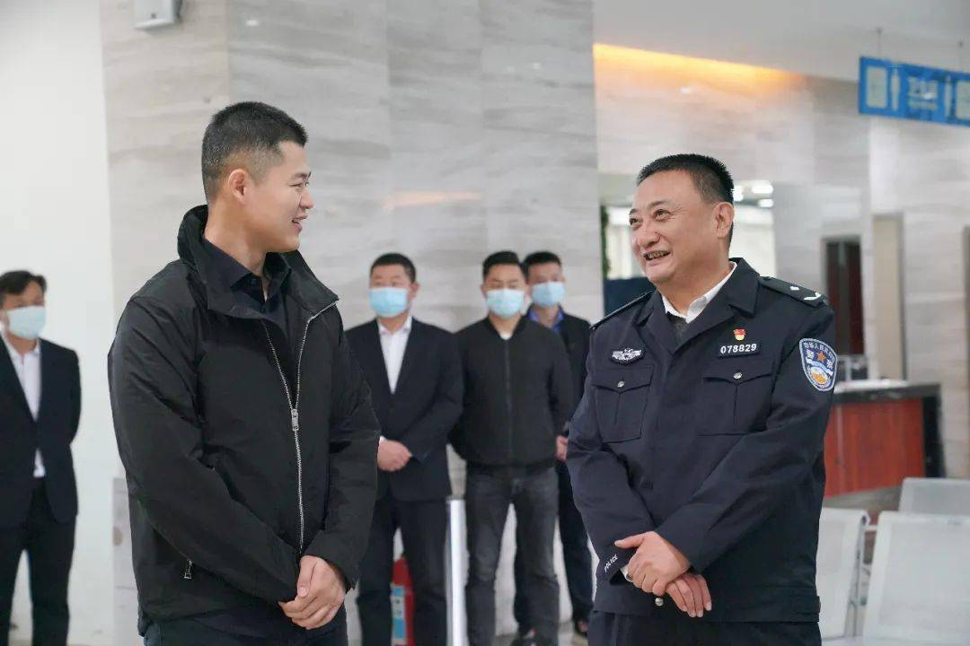 【驰诚讯】南阳市交警支队支队长姜江同志深入驰诚开展"万人助万企"