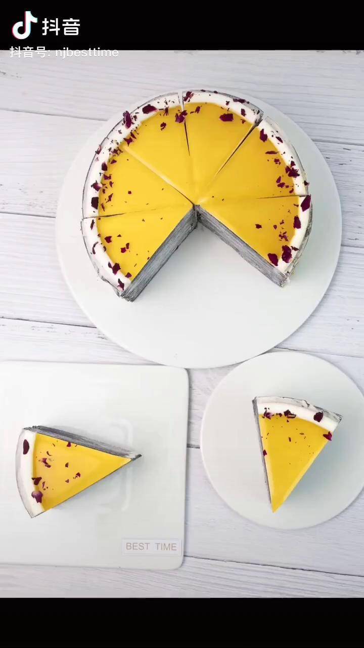 每一层皮都厚薄均匀每一层奶油都恰到好处千层蛋糕甜品培训法式千层