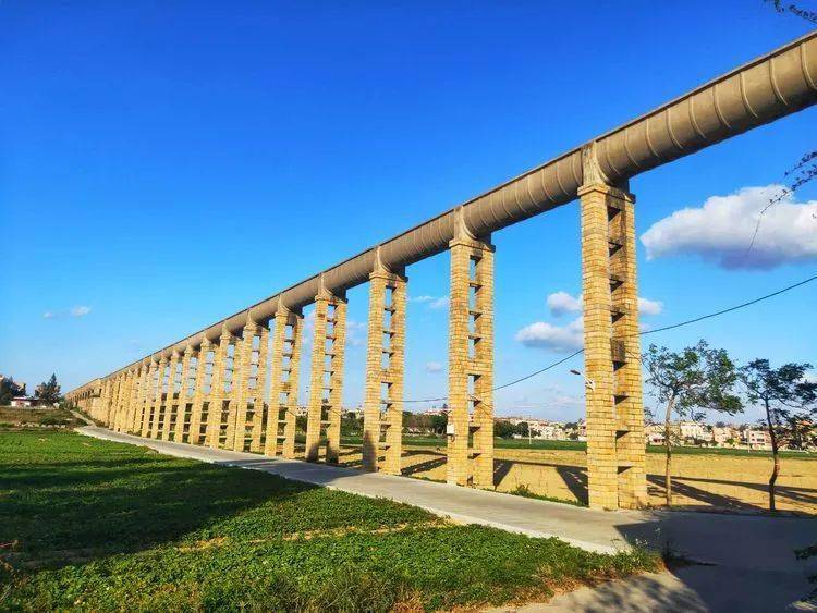 手机拍故事勤劳惠安女肩挑手扛筑曲江渡槽