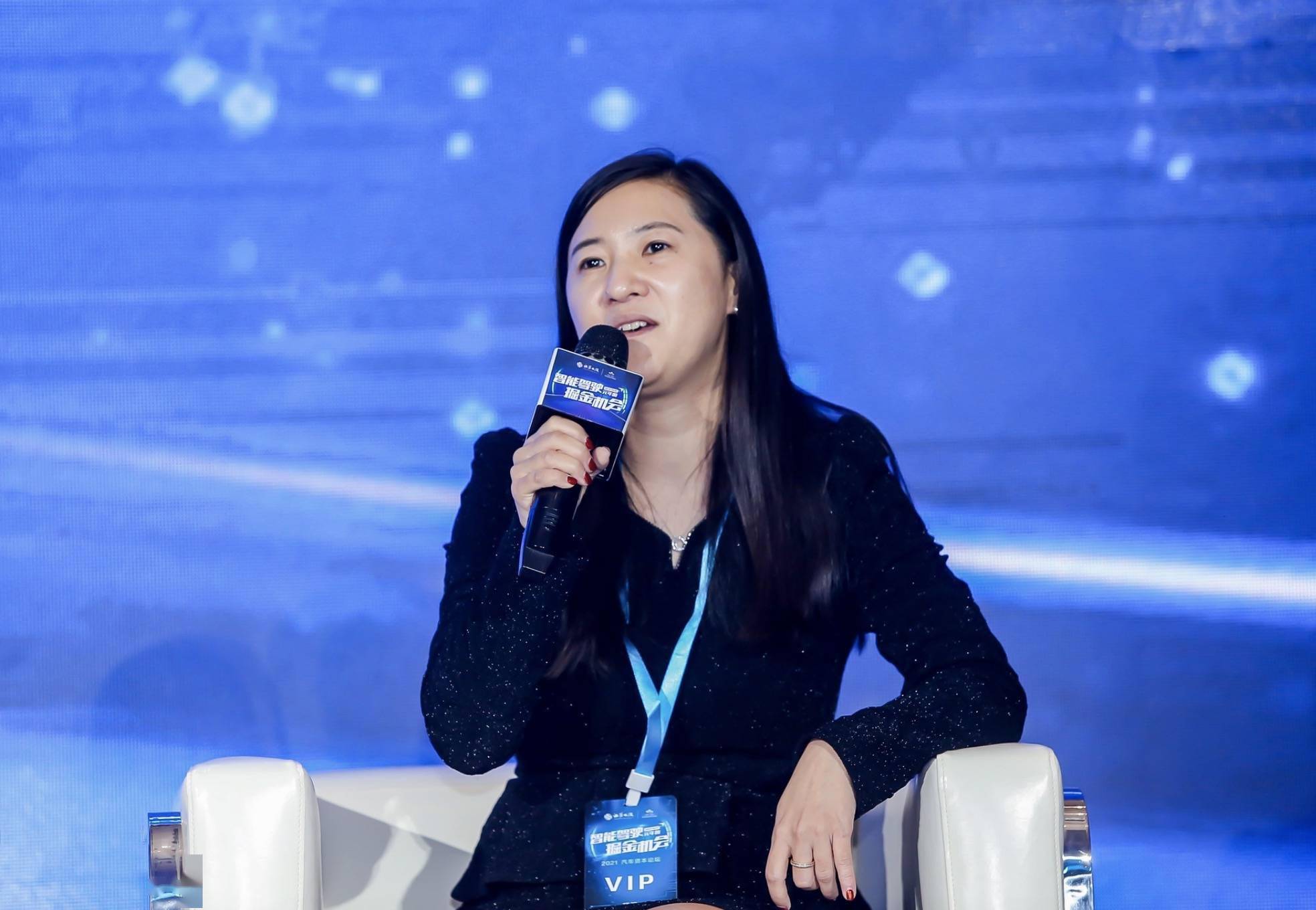 纵目科技副总裁黄洁推动自动驾驶发展业界应该更开放一些