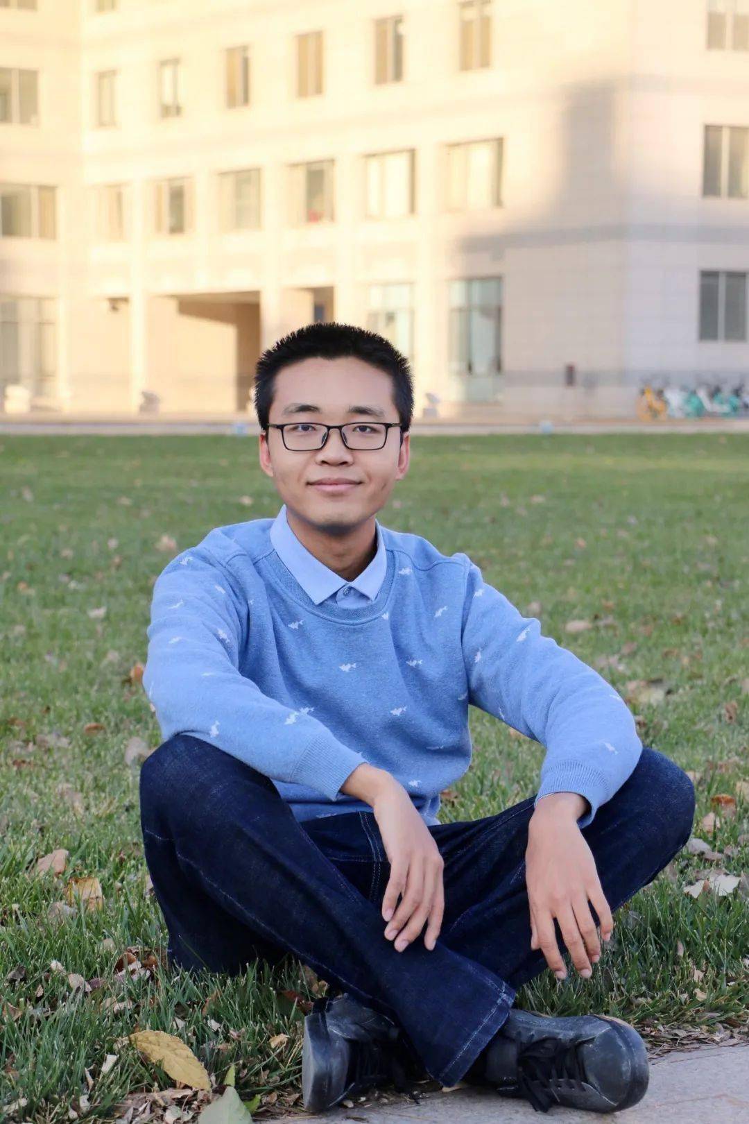 凡星灿烂丨刘明新跨过山去看大海