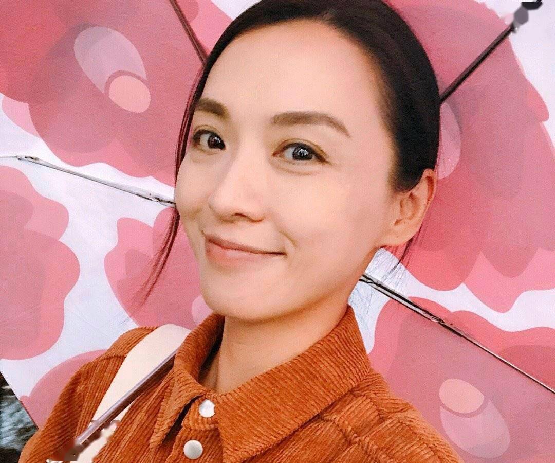 原创恭喜tvb女星陈炜斥资千万买风水楼半个月广告代言赚足百万