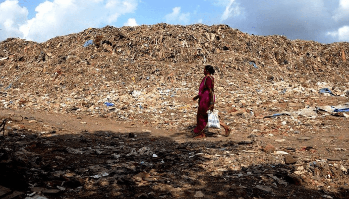 喜马拉雅山有几层楼高 efe6d0f181de4af3abc70a04207056e4.png