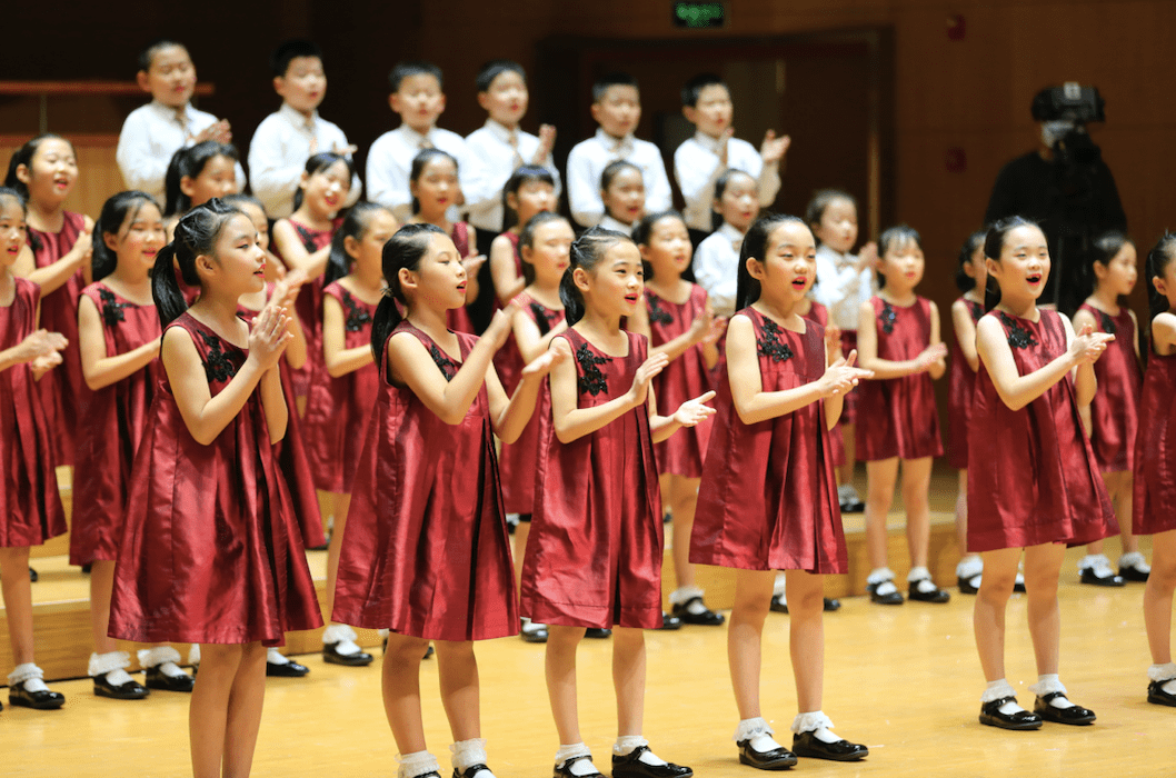 向美而|向美而歌，广渠门中学合唱音乐会展现十二年贯通培养成果