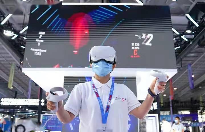 “元宇宙”爆火，人类将成为“两栖物种”？