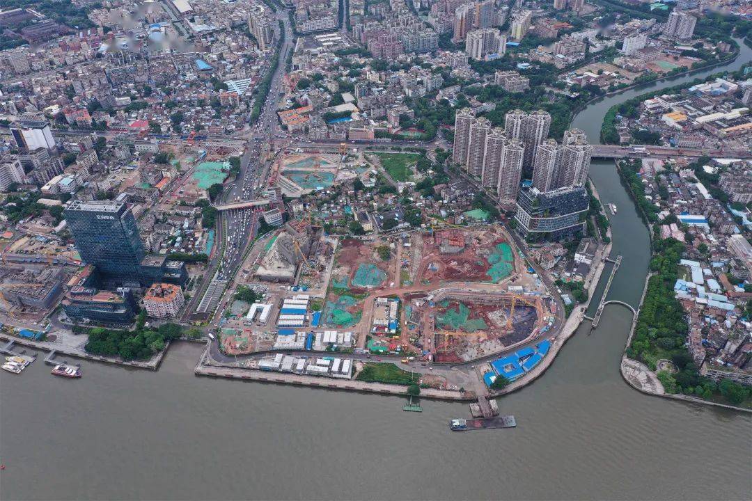 聚龙湾片区正打造"广州西客厅",其展厅和沿江碧道示范段均已完工;广钢