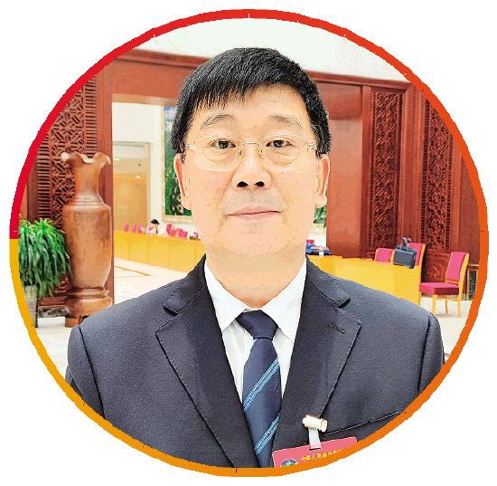 认真履职为桂林高质量发展献计出力访市政协委员黄立平