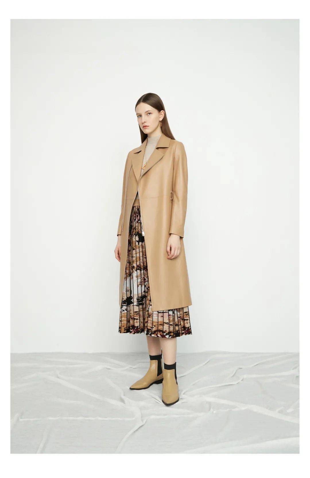 maseley玛塞莉新季型录皮衣新风貌