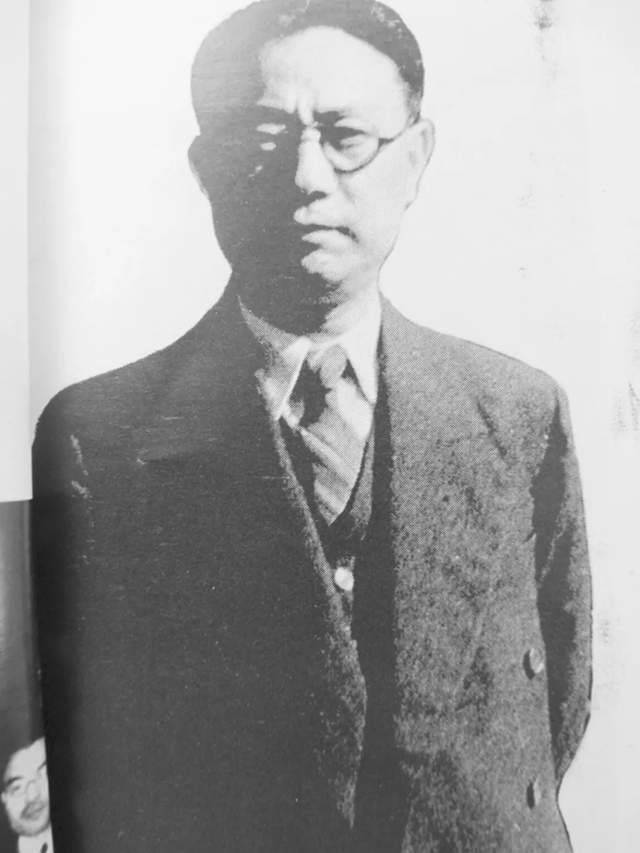 周幼海与施丹苹:灵堂办婚礼,出轨离婚20年后,她为照顾他嫁老头