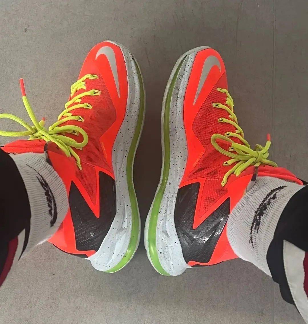 玩家视角打完球你们会看鞋底的磨损程度吗