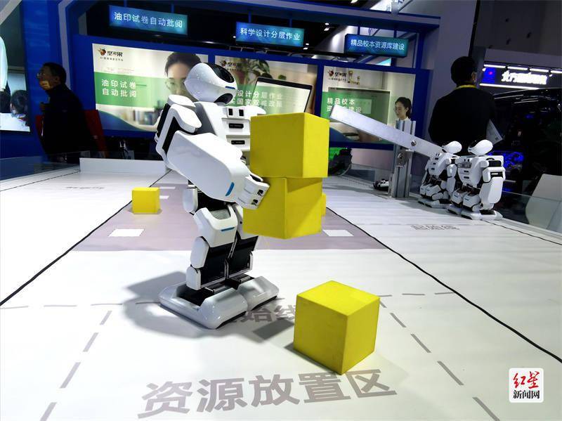 智慧|教育装备“黑科技”扎堆 第80届中国教育装备展示会今日开幕