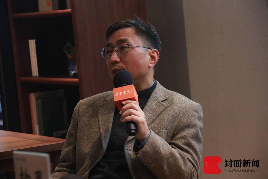 上图研究馆员国博藏品定级专家仲威来蓉分享翰墨瑰宝正因为小众有难度