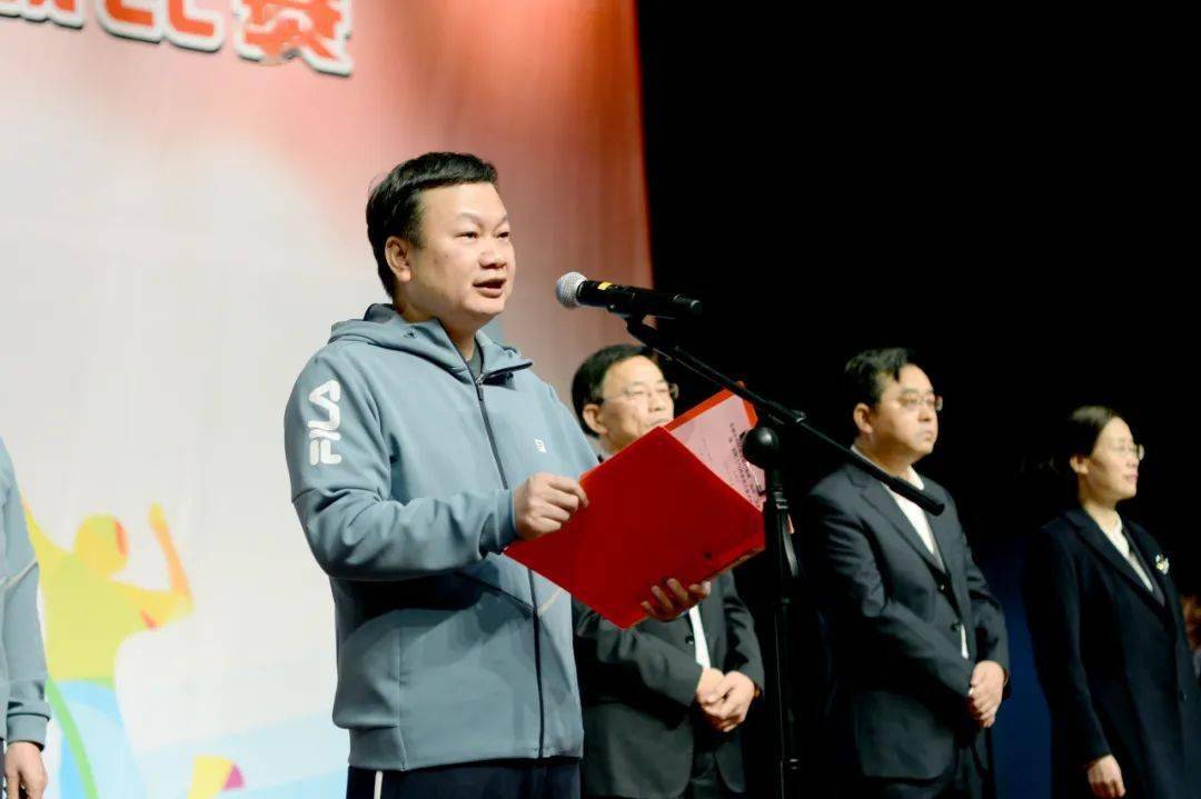 省农信联社常德办事处主任刘汉军宣布比赛开幕▲省农信联社常德办事