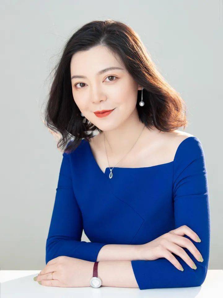 >>>人物名片姓名:伍丽莉籍贯:温州出生年月:1989年