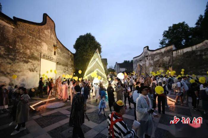 新生|第八届乌镇戏剧节狂欢落幕 如笋新生勃勃生机守护理想